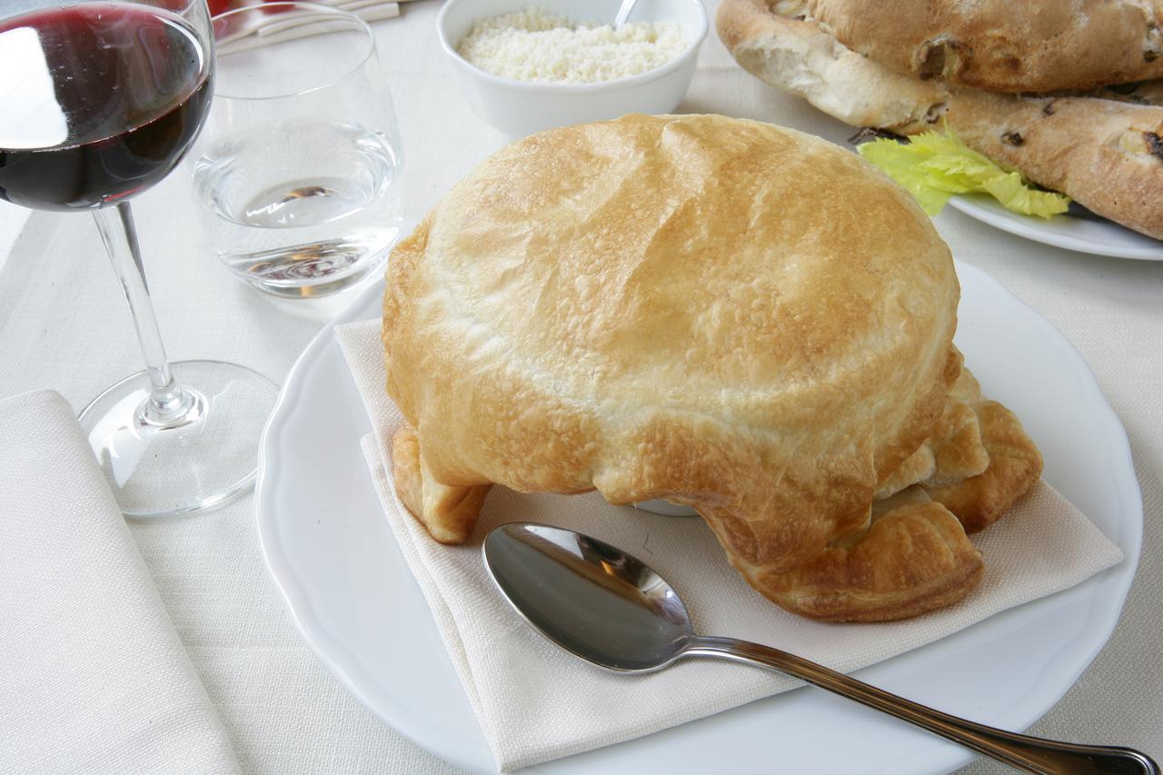 Albergo Ristorante Marcheno Ngoại thất bức ảnh